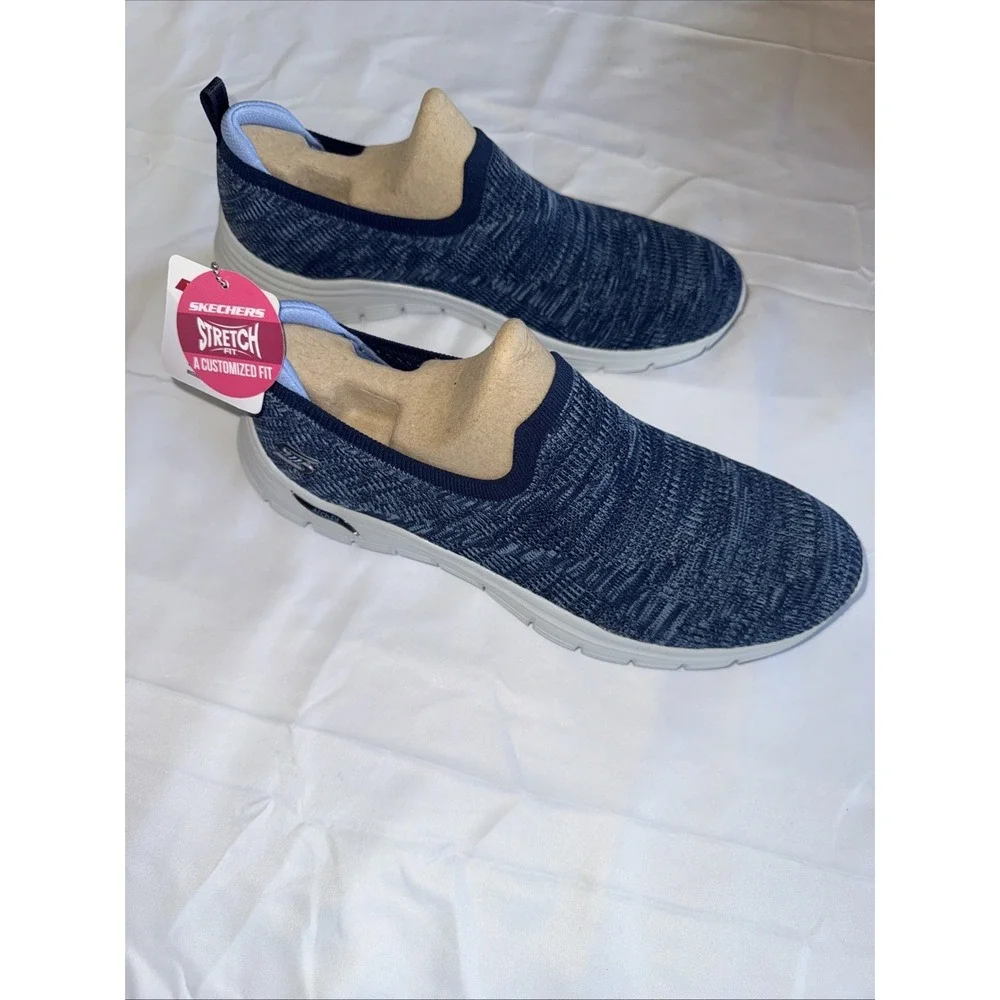 New In Box Sketchers Go Walk 4 Navy Arch Fit Vista Blue/Gray Sz W11 Vegan